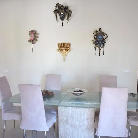 Maxine 马尔韦利亚