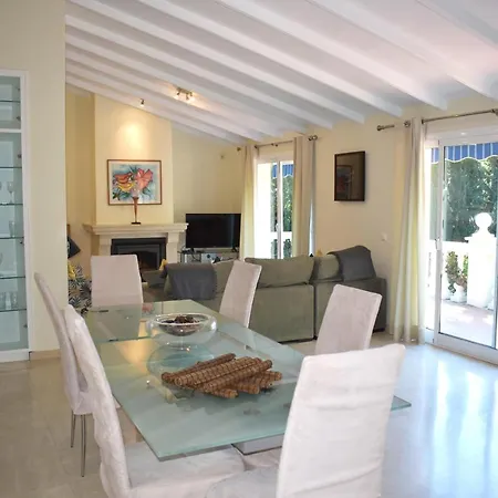 Villa Maxine